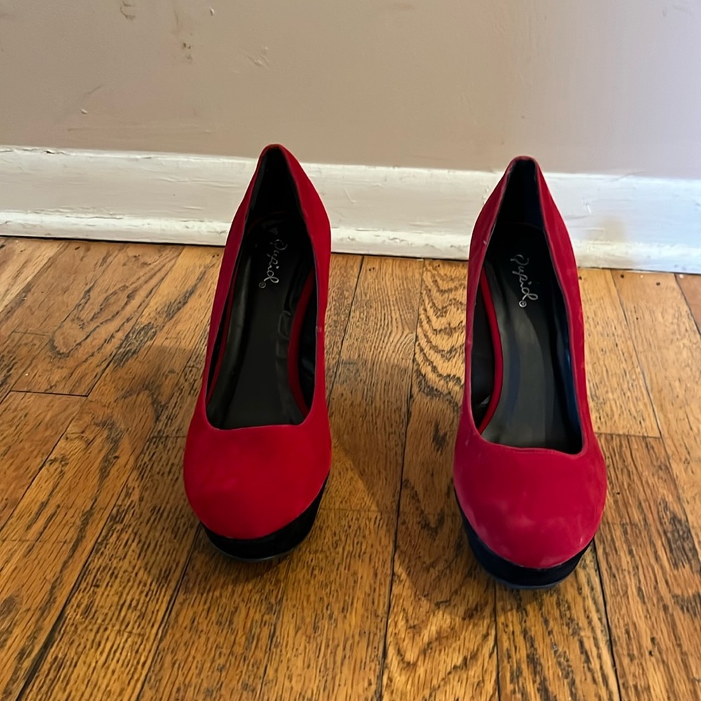 Dressy wedged heel